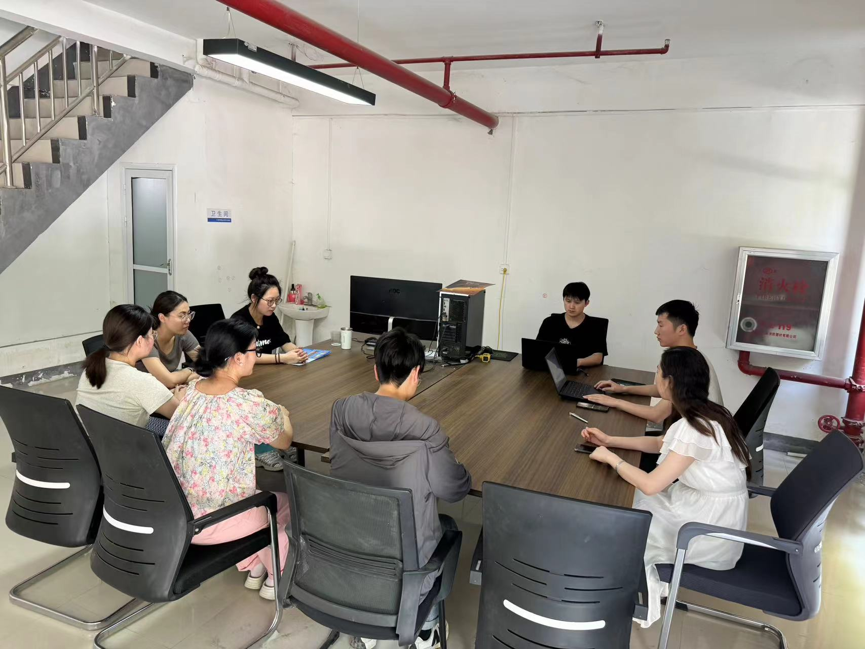 我校众创空间召开企业交流会-郑州升达经贸管理学院创新创业教育学院学院